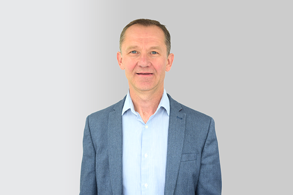 Stuart Hopkins